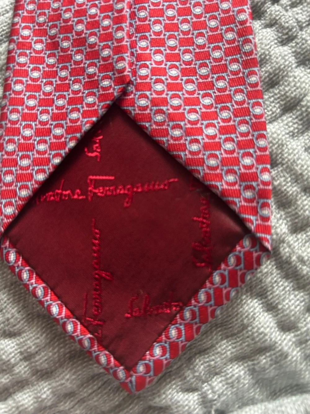 Ferragamo 100% Silk Tie